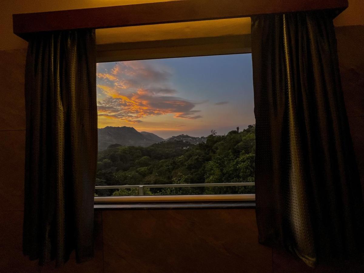 Green Palace Resort Vagamon Kültér fotó